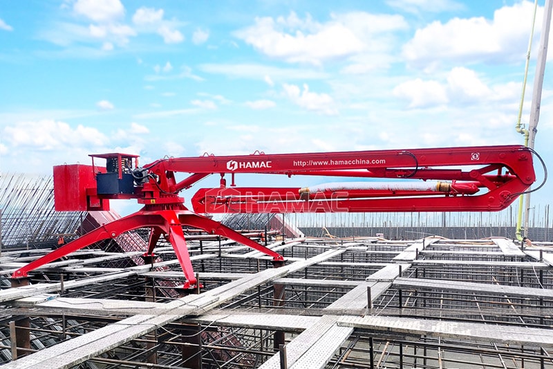 Flèche de placement de béton Spider HGY15 au Costa Rica