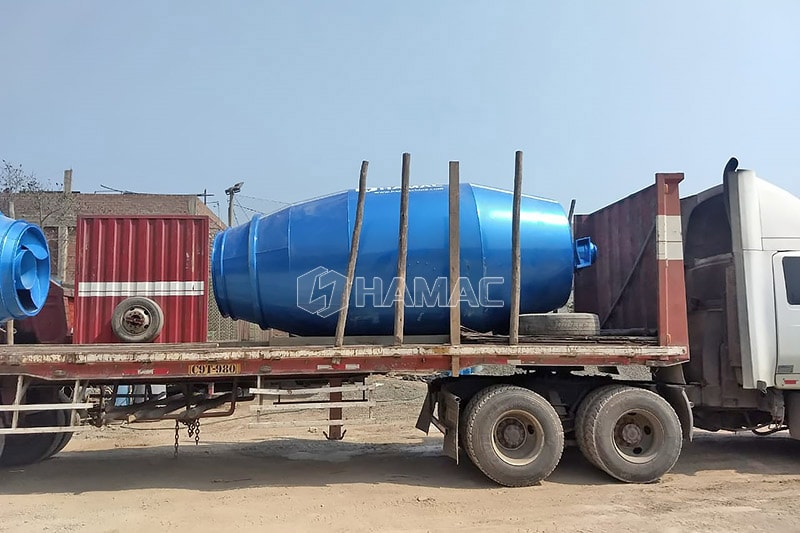 La machine de fabrication de blocs de béton QT4-26 fonctionne à Antigua